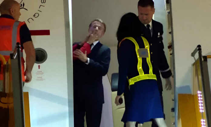 https://globonoticiasyucatan.com/macron-aclara-video-viral-con-su-esposa-durante-visita-al-sudeste-asiatico-globo-noticias-yucatan/