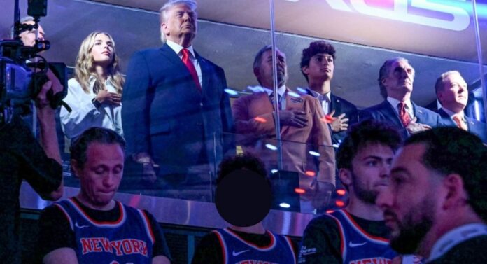 https://globonoticiasyucatan.com/renuncia-titular-del-sat-de-q-roo-tras-ser-captado-en-zona-vip-durante-las-finales-de-la-nba-globo-noticias-yucatan/